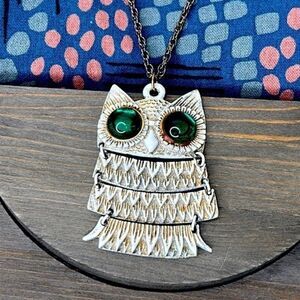 Vintage owl, necklace with green eyes